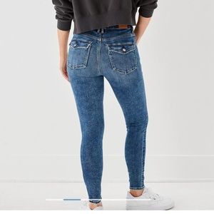 American Eagle Super High Rise Jean